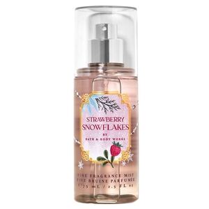 Bath and Body Works Strawberry Snowflakes Travel Size